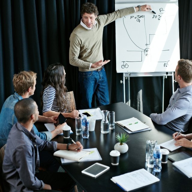 MBA em Administração Estratégica - FAAEC - Faculdade Ágora